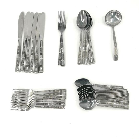 36 vintage Lifetime japan stainless steel flatware set - Picture 1 of 9